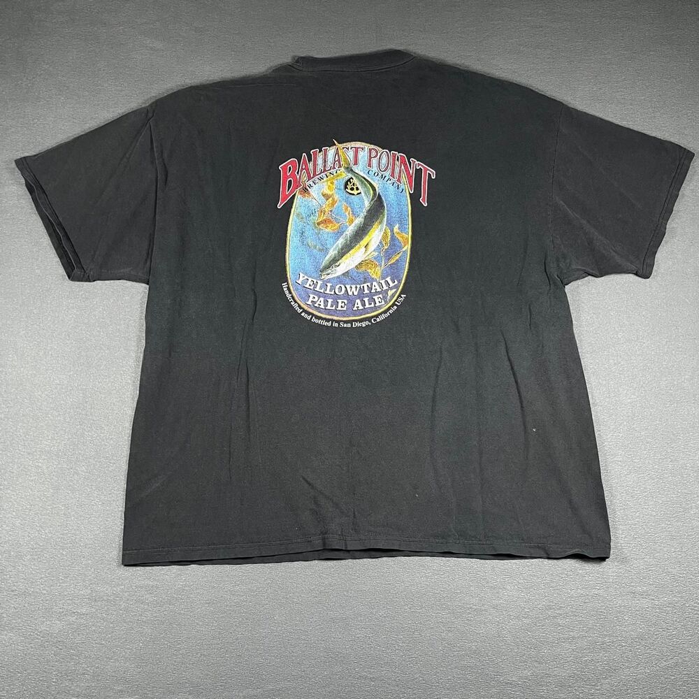 Hanes Men's Black T-shirt